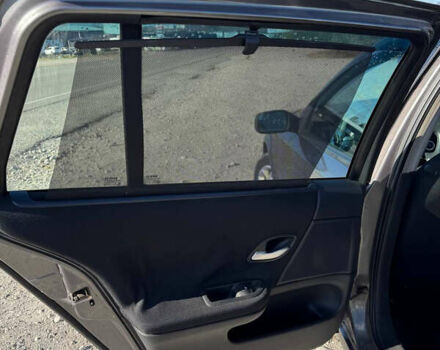 Серый Рено Лагуна, объемом двигателя 1.87 л и пробегом 375 тыс. км за 4300 $, фото 18 на Automoto.ua