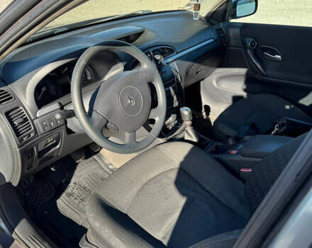 Серый Рено Лагуна, объемом двигателя 1.87 л и пробегом 375 тыс. км за 4300 $, фото 13 на Automoto.ua