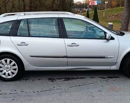 Серый Рено Лагуна, объемом двигателя 2 л и пробегом 300 тыс. км за 4700 $, фото 7 на Automoto.ua