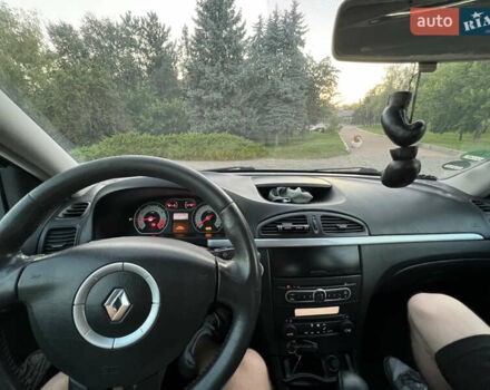 Серый Рено Лагуна, объемом двигателя 2 л и пробегом 249 тыс. км за 3999 $, фото 25 на Automoto.ua