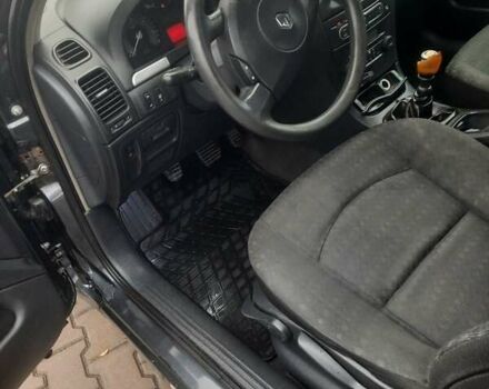 Серый Рено Лагуна, объемом двигателя 1.87 л и пробегом 302 тыс. км за 3900 $, фото 12 на Automoto.ua