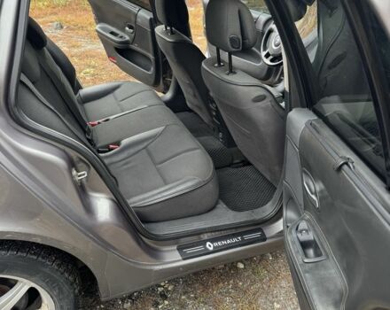 Рено Лагуна 2005 в Хмельницком на Automoto.ua Серый Рено Лагуна, объемом двигателя 2.2 л и пробегом 303 тыс. км за 4300 $, фото 14 на Automoto.ua