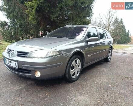 Серый Рено Лагуна, объемом двигателя 2 л и пробегом 232 тыс. км за 5350 $, фото 12 на Automoto.ua