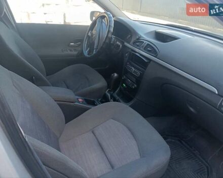 Серый Рено Лагуна, объемом двигателя 1.6 л и пробегом 320 тыс. км за 4400 $, фото 8 на Automoto.ua