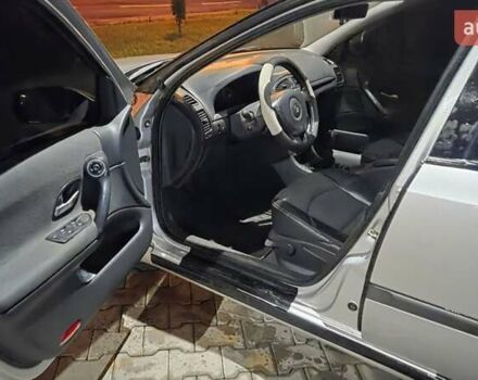 Серый Рено Лагуна, объемом двигателя 1.9 л и пробегом 327 тыс. км за 3400 $, фото 2 на Automoto.ua