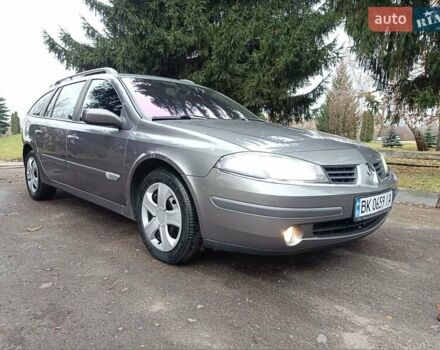 Серый Рено Лагуна, объемом двигателя 2 л и пробегом 232 тыс. км за 5350 $, фото 17 на Automoto.ua
