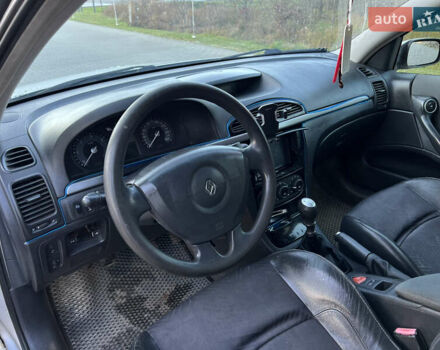 Серый Рено Лагуна, объемом двигателя 1.9 л и пробегом 300 тыс. км за 3200 $, фото 12 на Automoto.ua