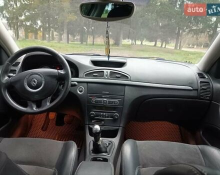 Серый Рено Лагуна, объемом двигателя 2 л и пробегом 232 тыс. км за 5350 $, фото 6 на Automoto.ua