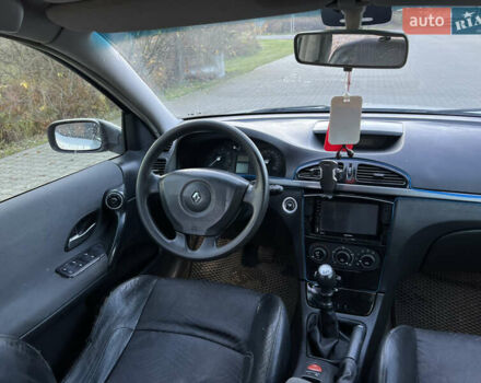 Серый Рено Лагуна, объемом двигателя 1.9 л и пробегом 300 тыс. км за 3200 $, фото 16 на Automoto.ua