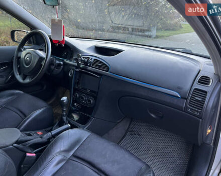 Серый Рено Лагуна, объемом двигателя 1.9 л и пробегом 300 тыс. км за 3200 $, фото 19 на Automoto.ua