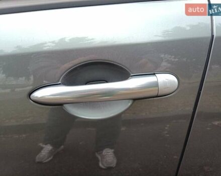 Серый Рено Лагуна, объемом двигателя 2 л и пробегом 232 тыс. км за 5350 $, фото 33 на Automoto.ua