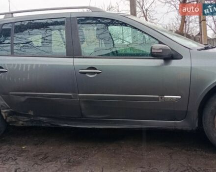 Серый Рено Лагуна, объемом двигателя 1.9 л и пробегом 360 тыс. км за 2275 $, фото 4 на Automoto.ua
