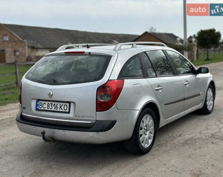 Серый Рено Лагуна, объемом двигателя 1.9 л и пробегом 250 тыс. км за 4100 $, фото 5 на Automoto.ua