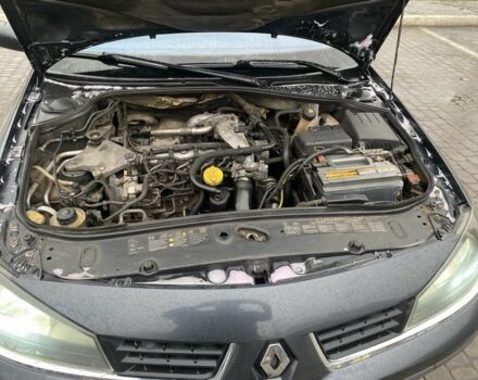 Серый Рено Лагуна, объемом двигателя 2 л и пробегом 333 тыс. км за 4900 $, фото 9 на Automoto.ua