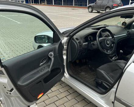 Серый Рено Лагуна, объемом двигателя 2 л и пробегом 230 тыс. км за 6100 $, фото 15 на Automoto.ua