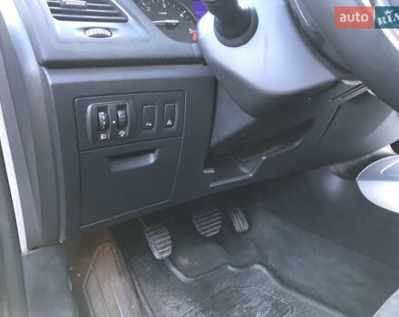 Серый Рено Лагуна, объемом двигателя 2 л и пробегом 330 тыс. км за 5300 $, фото 8 на Automoto.ua