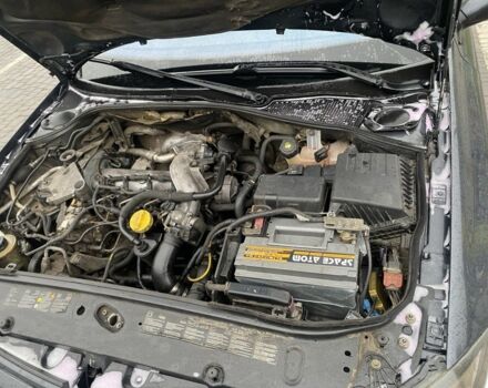 Серый Рено Лагуна, объемом двигателя 2 л и пробегом 333 тыс. км за 4900 $, фото 12 на Automoto.ua