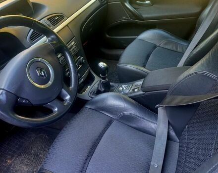 Серый Рено Лагуна, объемом двигателя 1.9 л и пробегом 237 тыс. км за 5400 $, фото 8 на Automoto.ua