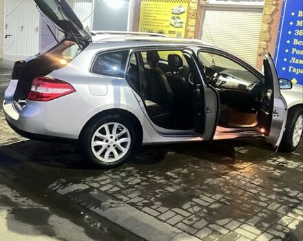 Серый Рено Лагуна, объемом двигателя 1.5 л и пробегом 215 тыс. км за 7200 $, фото 1 на Automoto.ua