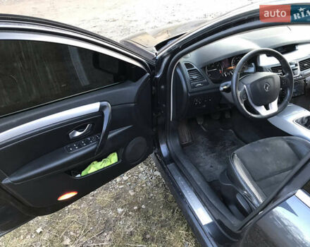 Серый Рено Лагуна, объемом двигателя 2 л и пробегом 330 тыс. км за 5300 $, фото 6 на Automoto.ua