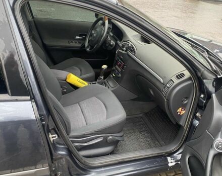 Серый Рено Лагуна, объемом двигателя 2 л и пробегом 333 тыс. км за 4900 $, фото 2 на Automoto.ua