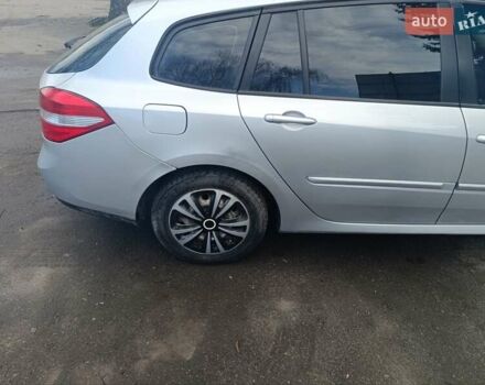 Серый Рено Лагуна, объемом двигателя 2 л и пробегом 300 тыс. км за 6800 $, фото 7 на Automoto.ua