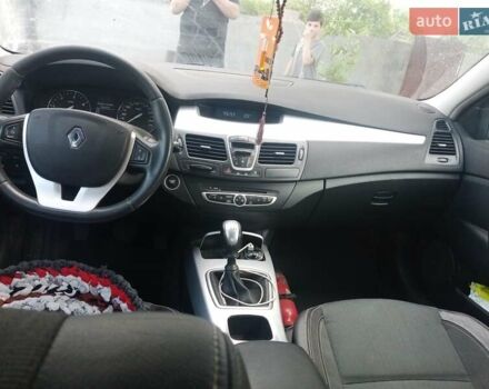 Сірий Рено Лагуна, об'ємом двигуна 1.5 л та пробігом 270 тис. км за 6100 $, фото 5 на Automoto.ua