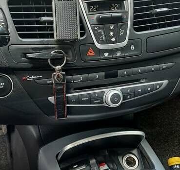 Серый Рено Лагуна, объемом двигателя 2 л и пробегом 221 тыс. км за 6500 $, фото 3 на Automoto.ua