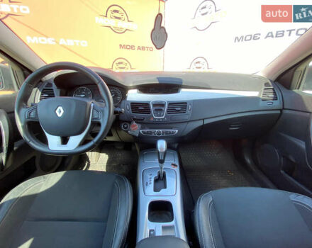 Серый Рено Лагуна, объемом двигателя 2 л и пробегом 245 тыс. км за 6800 $, фото 6 на Automoto.ua