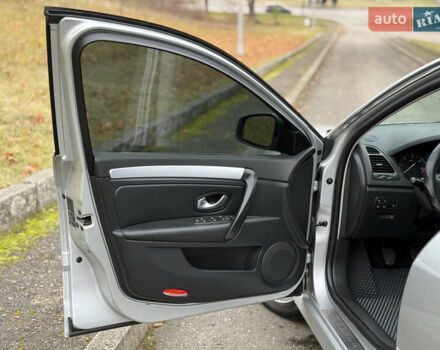 Сірий Рено Лагуна, об'ємом двигуна 2 л та пробігом 268 тис. км за 6300 $, фото 10 на Automoto.ua