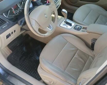 Серый Рено Лагуна, объемом двигателя 2 л и пробегом 245 тыс. км за 6900 $, фото 3 на Automoto.ua