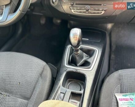 Серый Рено Лагуна, объемом двигателя 1.5 л и пробегом 266 тыс. км за 5120 $, фото 8 на Automoto.ua