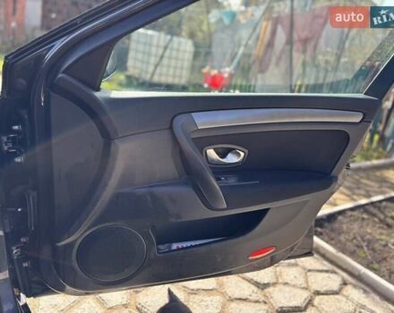 Серый Рено Лагуна, объемом двигателя 1.5 л и пробегом 266 тыс. км за 5120 $, фото 13 на Automoto.ua