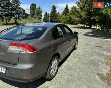 Сірий Рено Лагуна, об'ємом двигуна 1.5 л та пробігом 272 тис. км за 5600 $, фото 4 на Automoto.ua