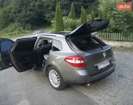 Серый Рено Лагуна, объемом двигателя 2 л и пробегом 219 тыс. км за 6600 $, фото 31 на Automoto.ua