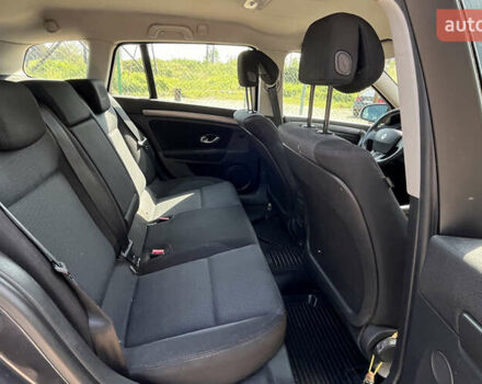 Рено Лагуна 2008 в Стрые на Automoto.ua Серый Рено Лагуна, объемом двигателя 1.46 л и пробегом 205 тыс. км за 6999 $, фото 24 на Automoto.ua