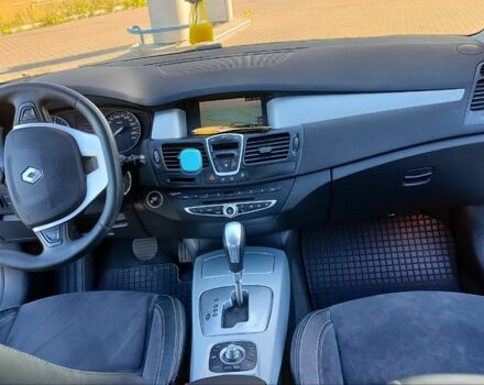 Серый Рено Лагуна, объемом двигателя 2 л и пробегом 290 тыс. км за 7300 $, фото 3 на Automoto.ua