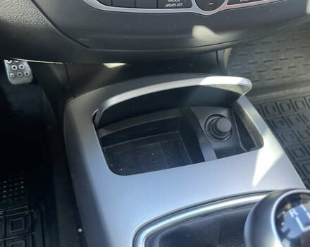 Серый Рено Лагуна, объемом двигателя 2 л и пробегом 270 тыс. км за 6900 $, фото 9 на Automoto.ua