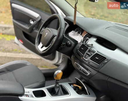 Сірий Рено Лагуна, об'ємом двигуна 2 л та пробігом 268 тис. км за 6300 $, фото 17 на Automoto.ua