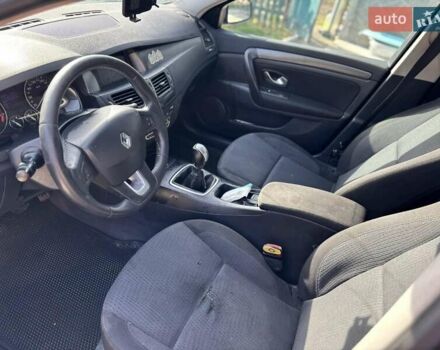 Серый Рено Лагуна, объемом двигателя 1.5 л и пробегом 266 тыс. км за 5120 $, фото 12 на Automoto.ua