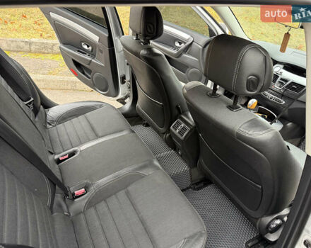 Сірий Рено Лагуна, об'ємом двигуна 2 л та пробігом 268 тис. км за 6300 $, фото 19 на Automoto.ua