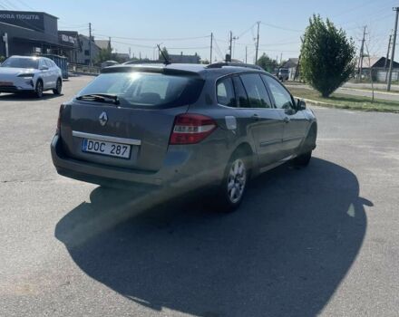 Серый Рено Лагуна, объемом двигателя 2 л и пробегом 330 тыс. км за 3350 $, фото 4 на Automoto.ua