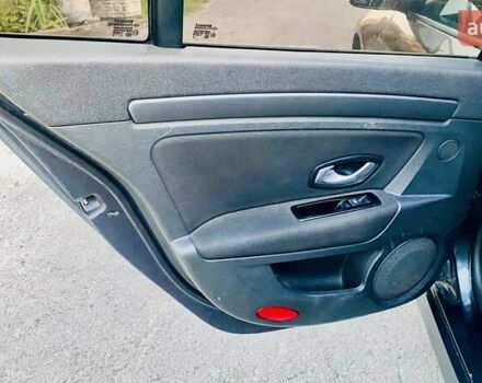 Серый Рено Лагуна, объемом двигателя 1.5 л и пробегом 280 тыс. км за 5499 $, фото 14 на Automoto.ua