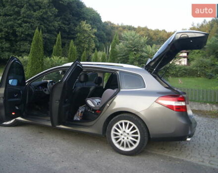 Серый Рено Лагуна, объемом двигателя 2 л и пробегом 219 тыс. км за 6600 $, фото 35 на Automoto.ua