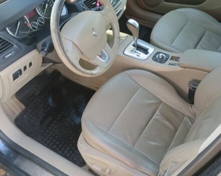 Серый Рено Лагуна, объемом двигателя 2 л и пробегом 245 тыс. км за 6900 $, фото 4 на Automoto.ua