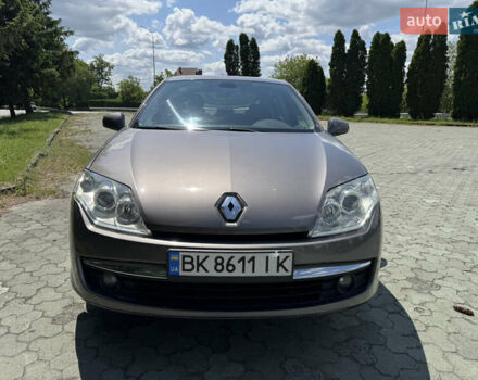 Сірий Рено Лагуна, об'ємом двигуна 1.5 л та пробігом 272 тис. км за 5600 $, фото 1 на Automoto.ua