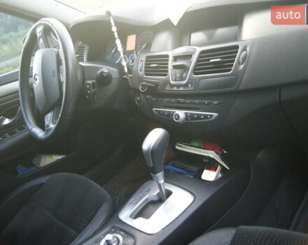 Серый Рено Лагуна, объемом двигателя 2 л и пробегом 219 тыс. км за 6600 $, фото 21 на Automoto.ua