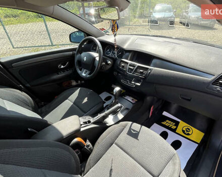 Рено Лагуна 2008 в Стрые на Automoto.ua Серый Рено Лагуна, объемом двигателя 1.46 л и пробегом 205 тыс. км за 6999 $, фото 21 на Automoto.ua