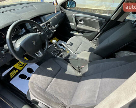 Рено Лагуна 2008 в Стрые на Automoto.ua Серый Рено Лагуна, объемом двигателя 1.46 л и пробегом 205 тыс. км за 6999 $, фото 15 на Automoto.ua