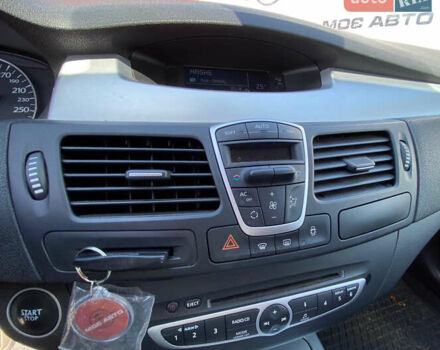 Рено Лагуна 2008 в Ровно на Automoto.ua Серый Рено Лагуна, объемом двигателя 2 л и пробегом 245 тыс. км за 6800 $, фото 14 на Automoto.ua